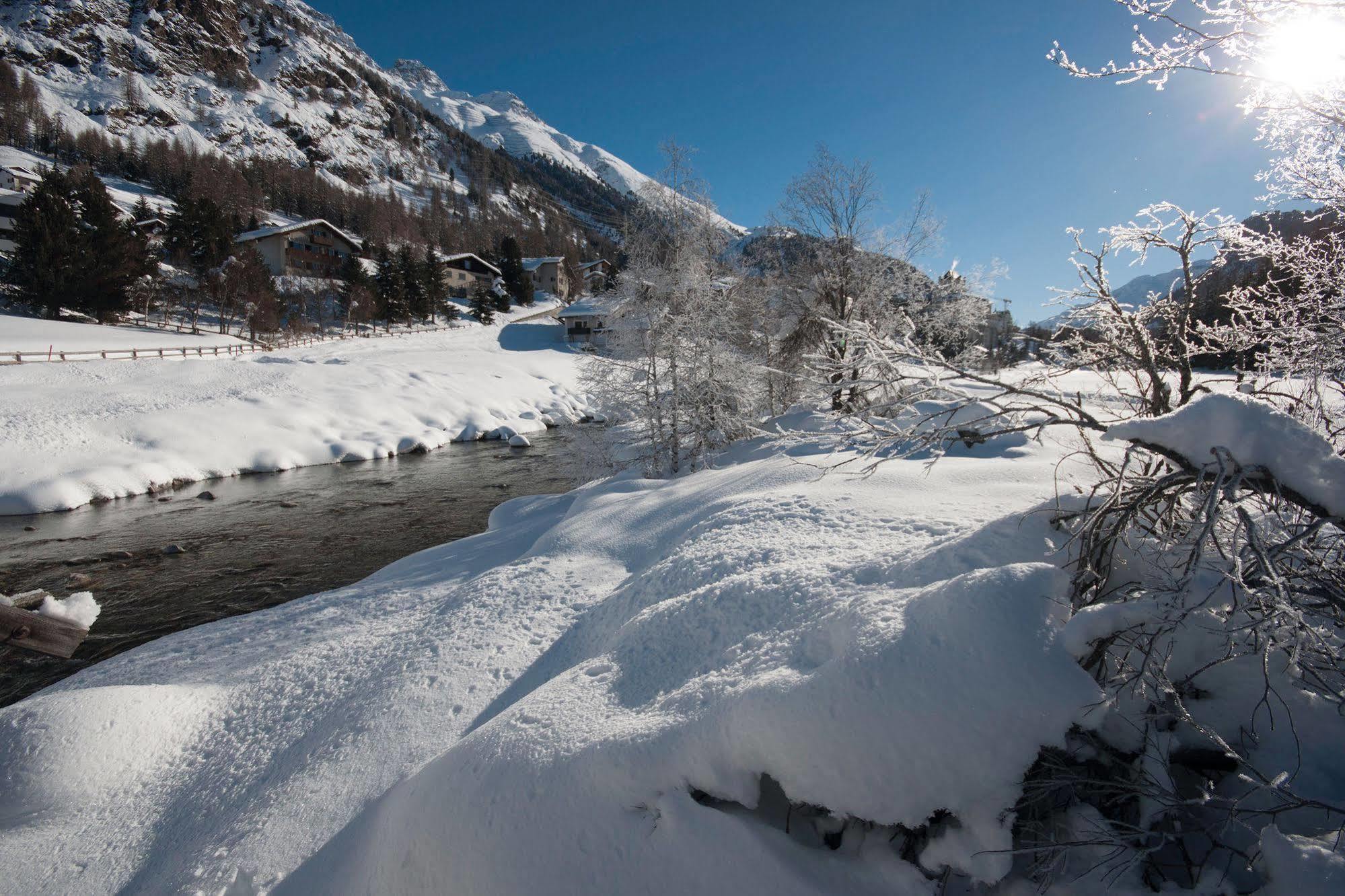 Pontresina Youth Hostel Eksteriør billede